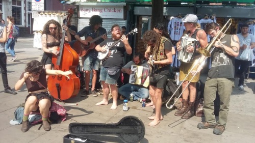 Buskers London