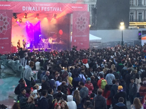 diwali-2016-trafalgar-square