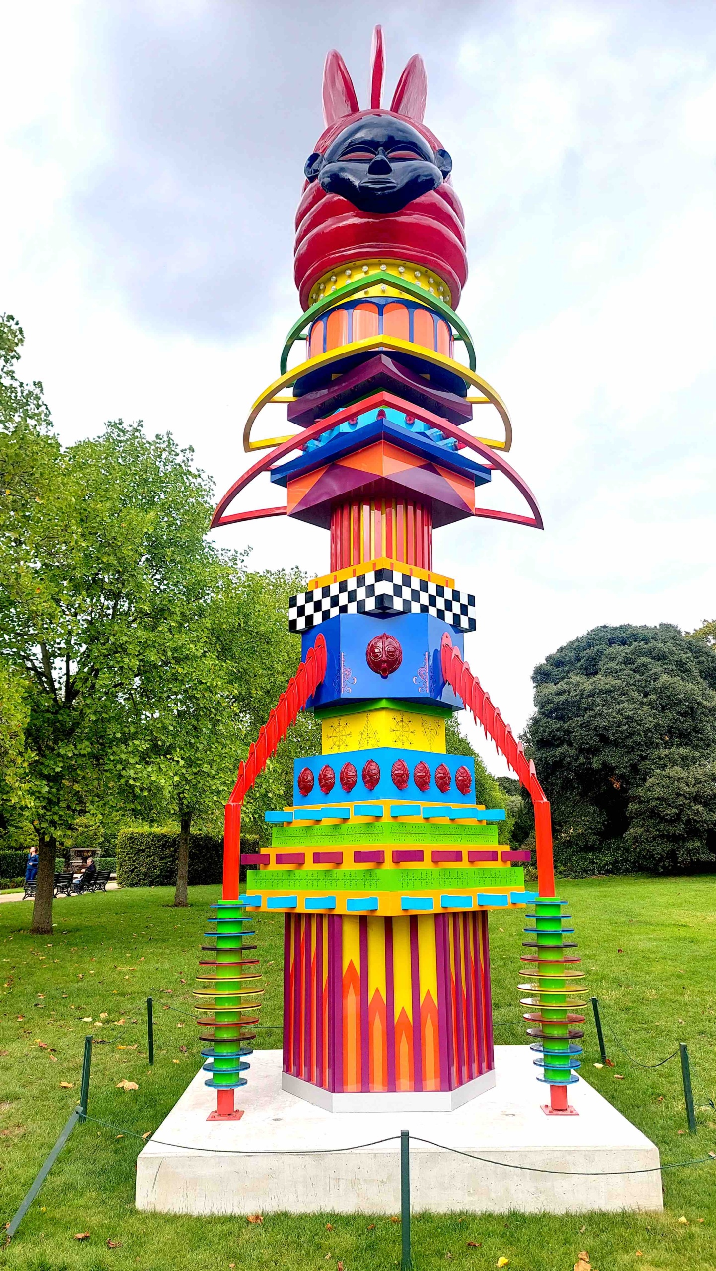 Mothership Connection, Frieze Sculpture, Frieze Art Fair, Regents Park.